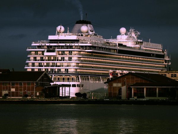 Uncover the top uk museums featuring comprehensive exhibits on british colonial history